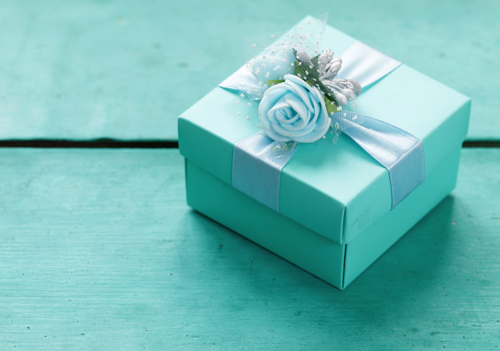 Yep, a Marnie Rae Mocktail Box giveaway!!! We’ve got a beautiful gold hammered shaker, a pair of...